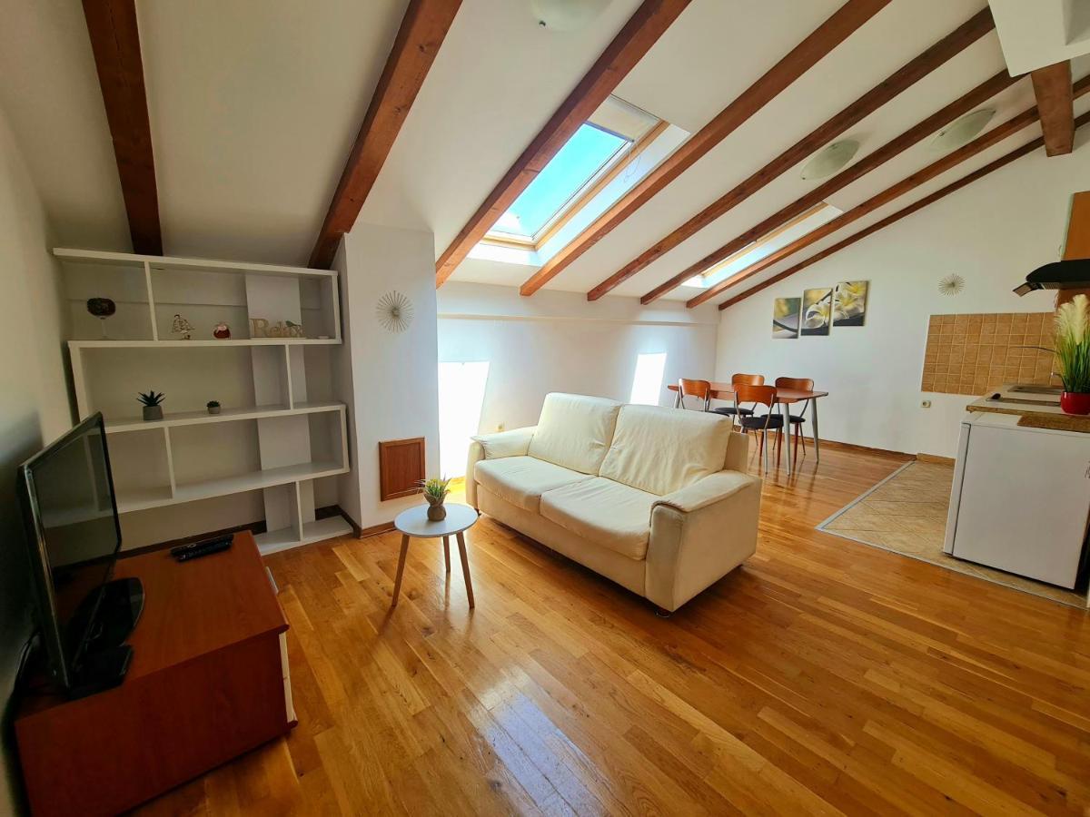 Apartments Roko 扎达尔 外观 照片