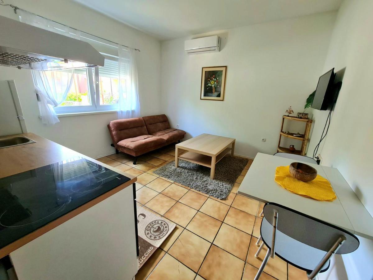 Apartments Roko 扎达尔 外观 照片