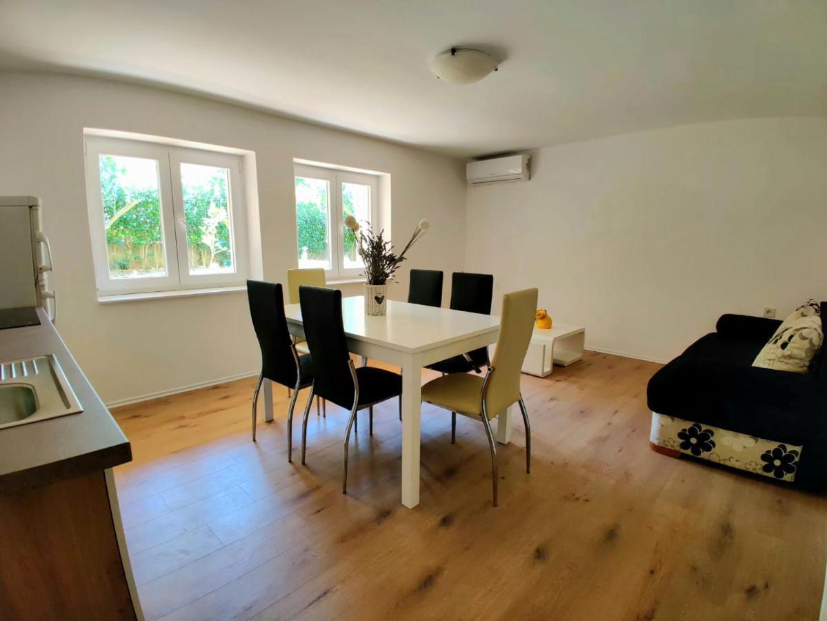 Apartments Roko 扎达尔 外观 照片